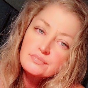 Meet your Posher, Lorrie